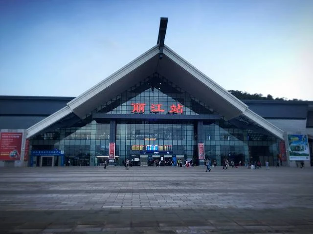 義烏市到麗江物流專線-義烏市至麗江貨運(yùn)公司